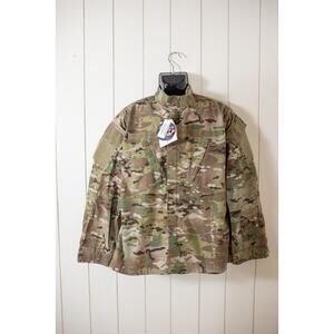 NWT Camouflage Defender Army Combat Uniform Jacket, Insect Repellent Med Regular